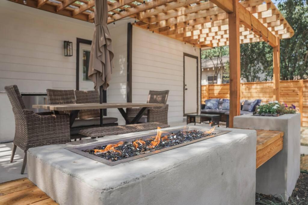 Lamar Villa-3 Bed 2.5 Bath With Outdoor Kitchen Σαν Αντόνιο Εξωτερικό φωτογραφία
